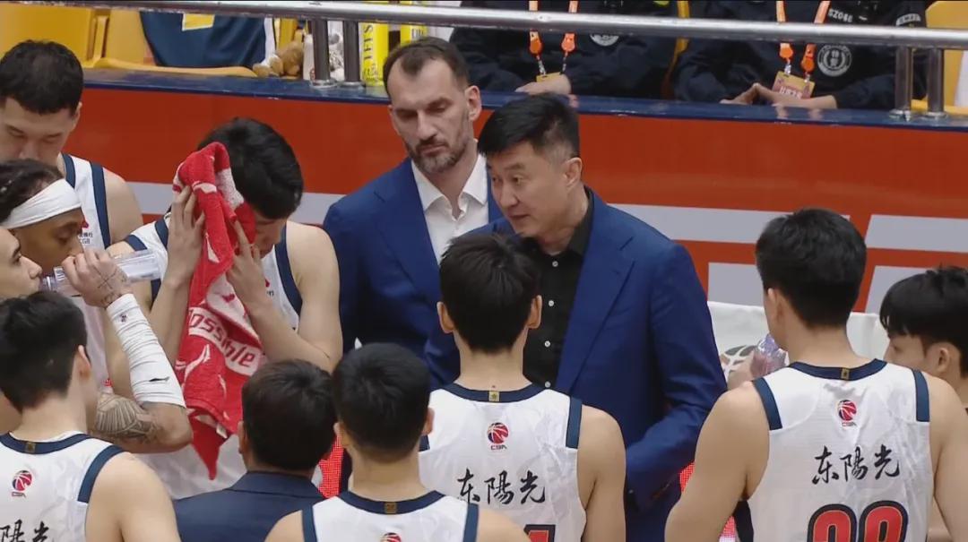 华体会官网-广东不敌山东！比输球更可怕的是杜锋赛后表态，徐杰拦责一针见血